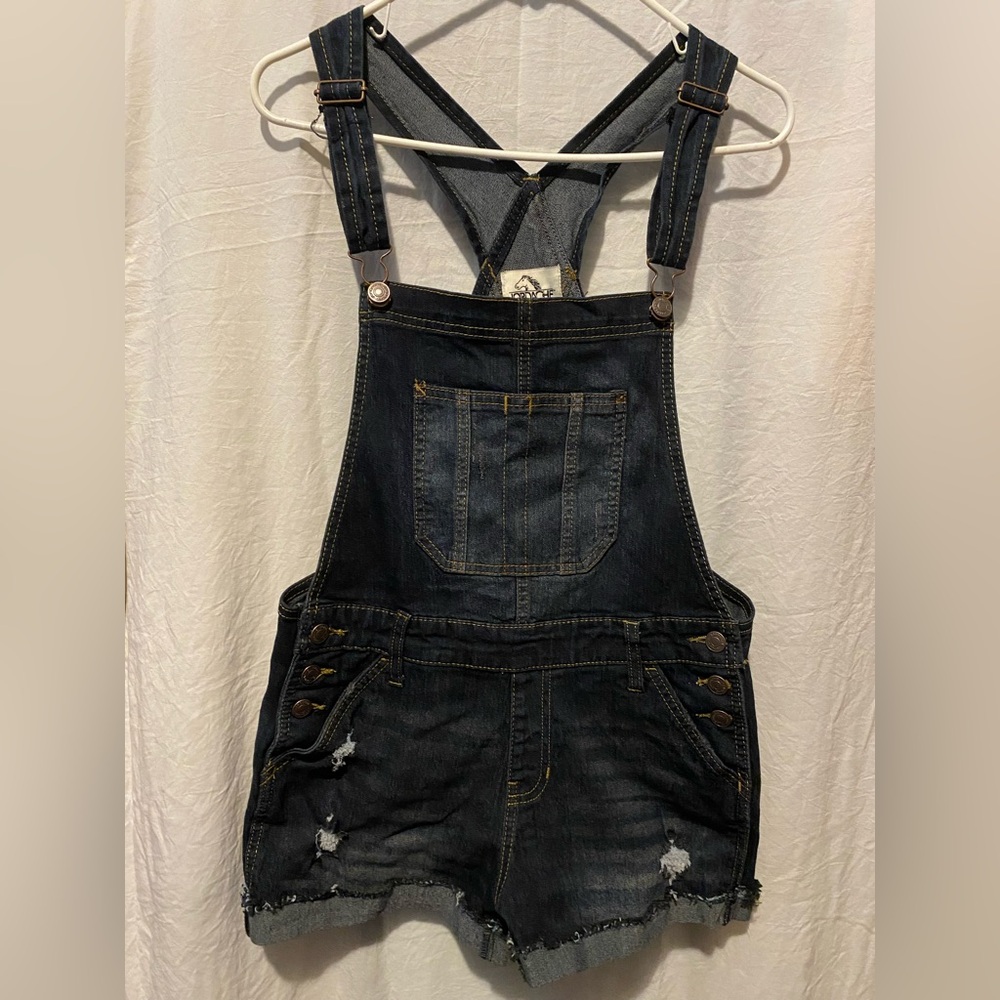 NWOT Women’s overall shorts